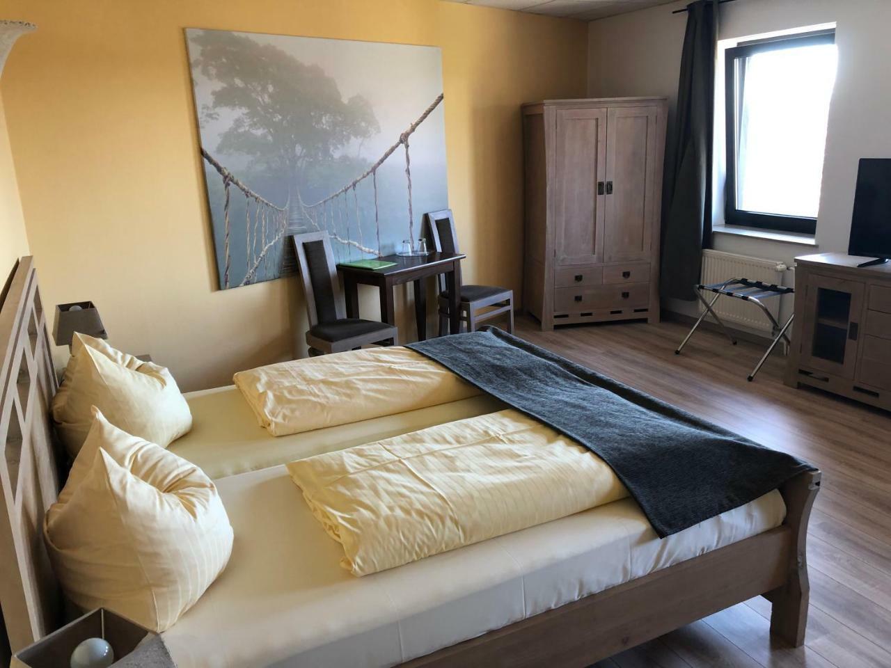 Raben Steinfeld Hotel Rabenstein מראה חיצוני תמונה